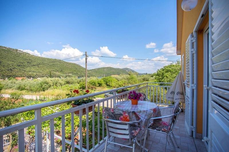 Apartment Varezic Ston Exterior foto